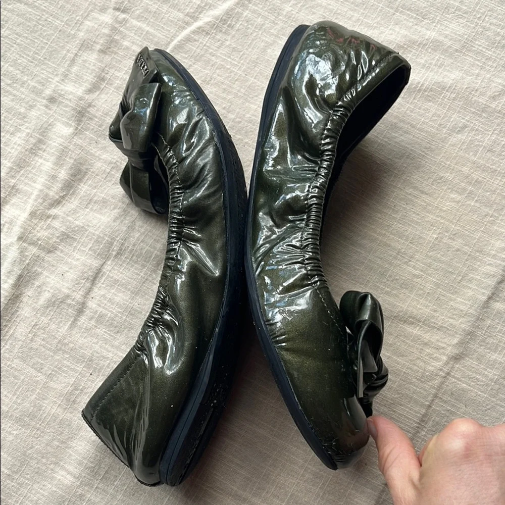 Prada Green Flats with Bow Detail - Picture 5 of 11